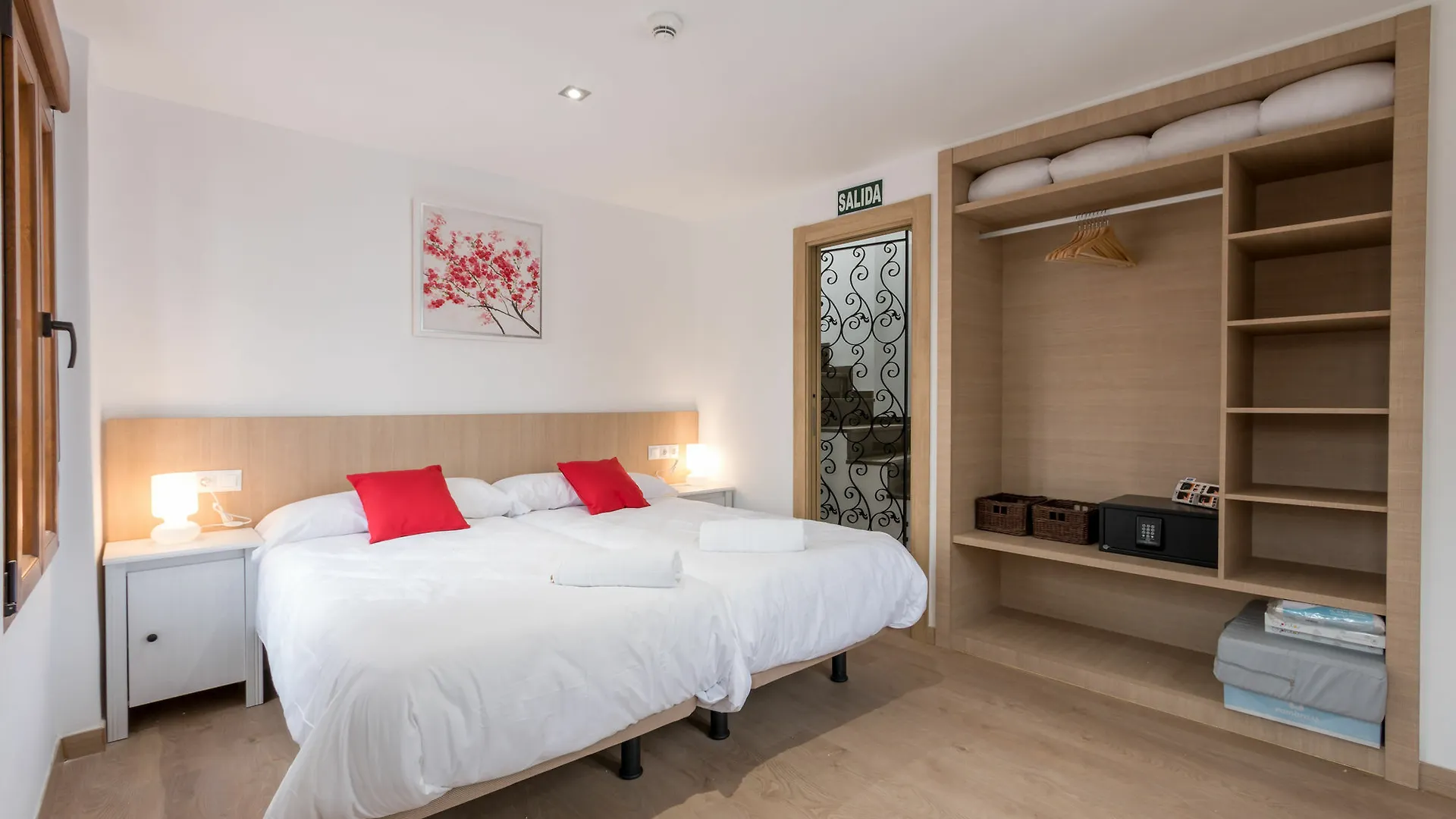 Apartment Apartamentos Puerta Nueva Granada