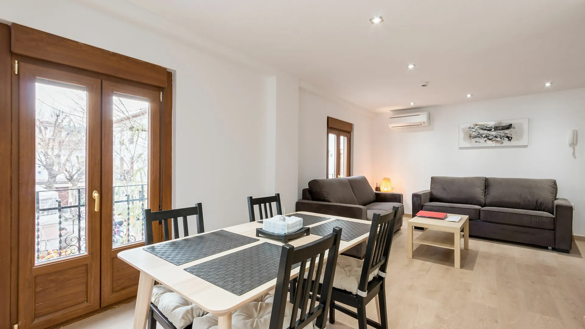 Apartamentos Puerta Nueva Granada