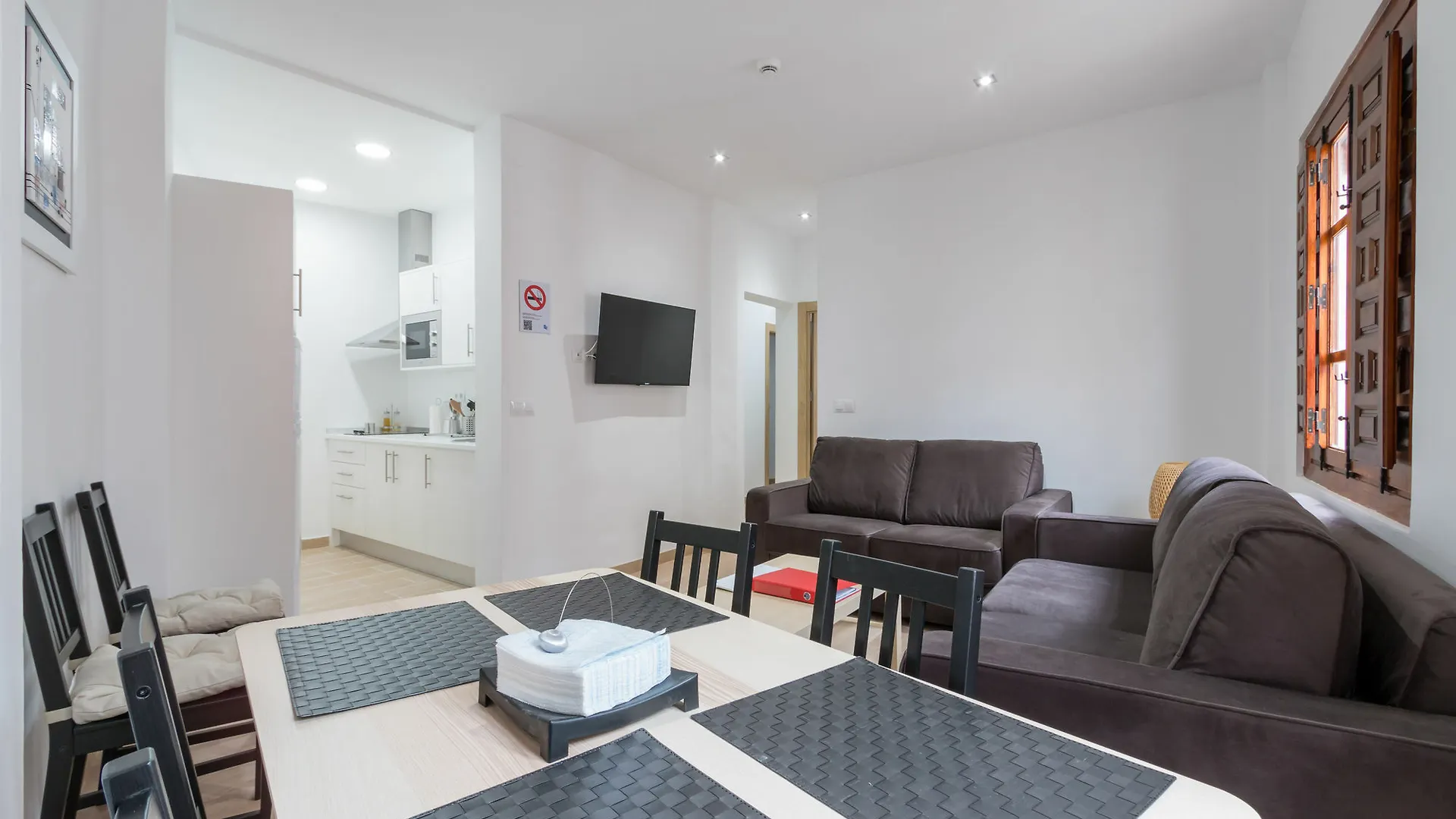 Apartamentos Puerta Nueva Granada