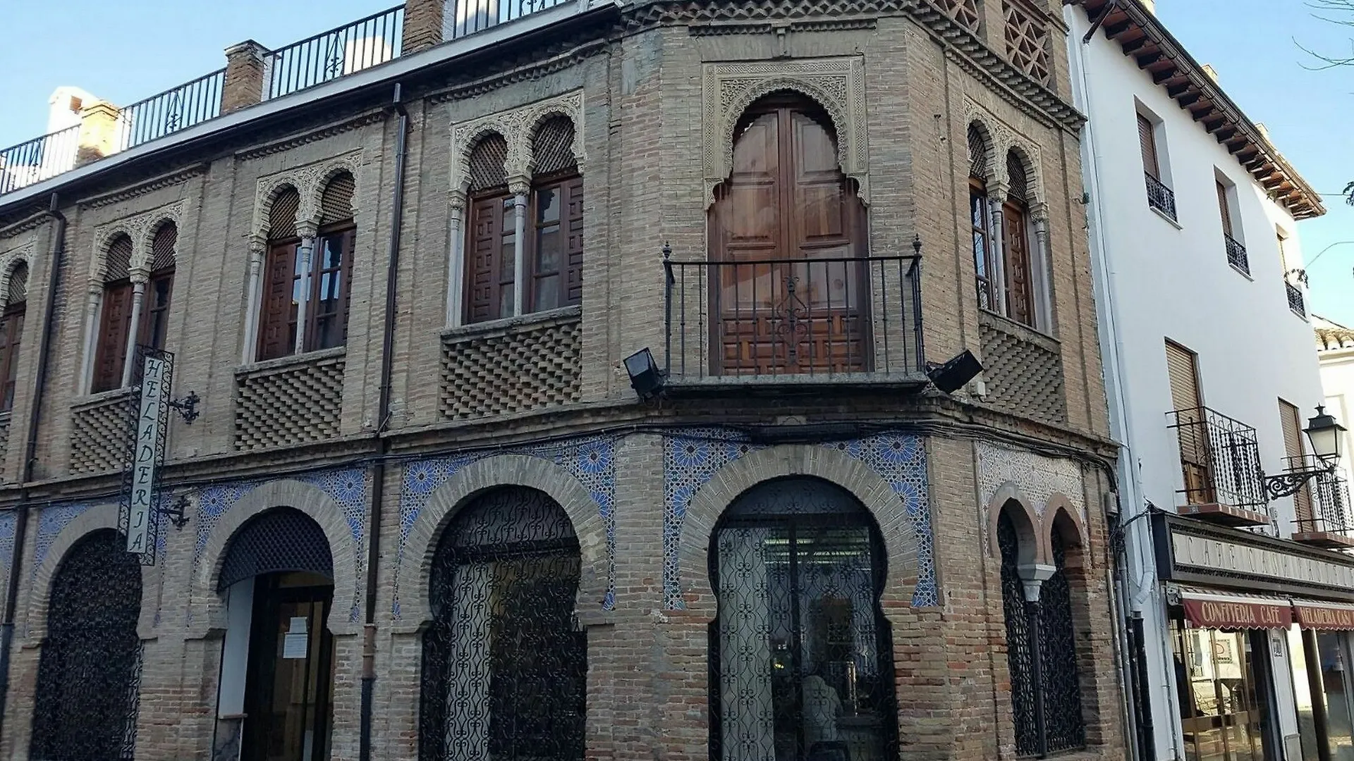 Apartamentos Puerta Nueva Granada 0*,  Spanien